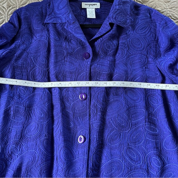 Easy Spirit brilliant purple poly/rayon blouse. Beautiful ❣️ - Picture 6 of 8